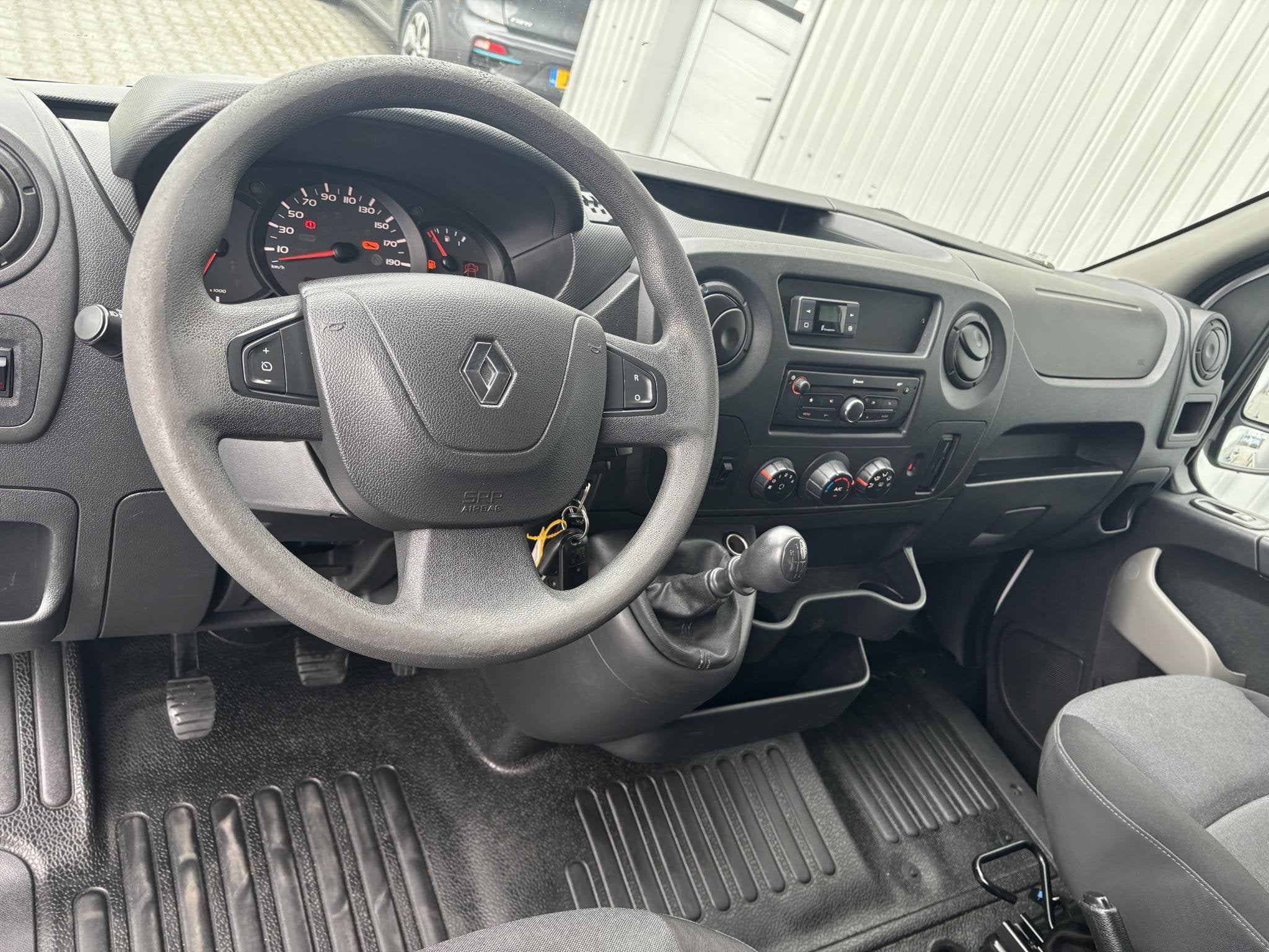 Renault Master 2.3 dCi L2H2*A/C*CRUISE*NAVI*HAAK*CAM*IMPERIA, Stof, Gebruikt, Renault, 2500 kg
