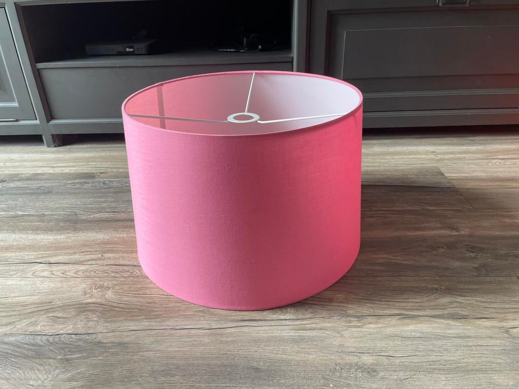 Grote roze lampenkap diameter 45 en 50 cm, Huis en Inrichting, Lampen | Lampenkappen, Ophalen, Zo goed als nieuw, Rond, 25 tot 50 cm