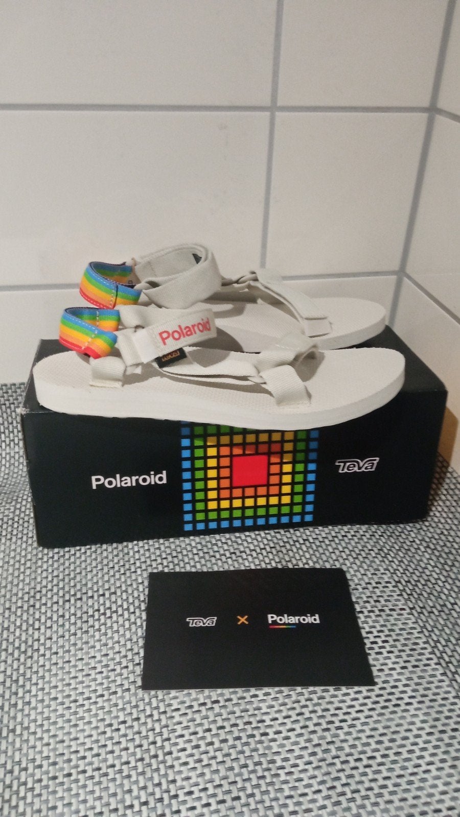 Nieuwe Teva x Polaroid sandalen, maat 41, Verzenden, Nieuw, Sandalen of Muiltjes, Teva