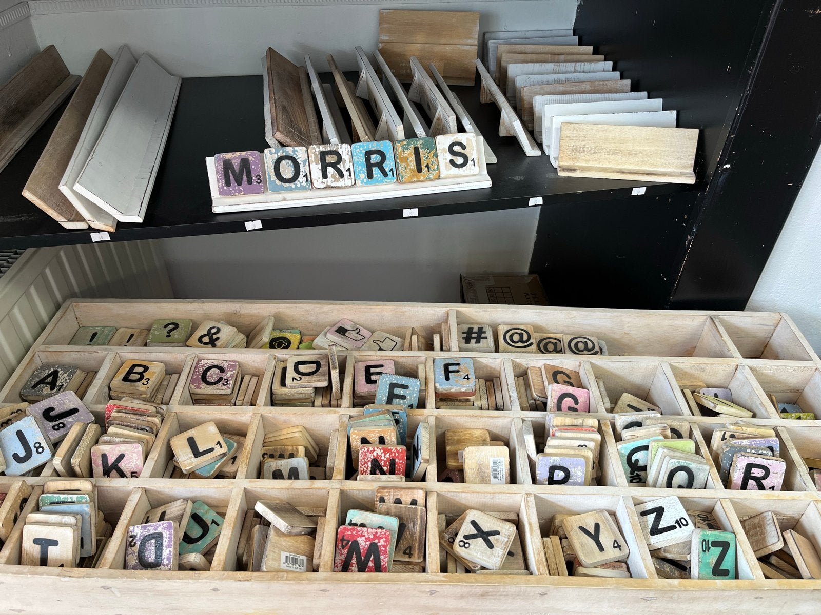 Decoratieve houten scrabble letters en symbolen, Kinderen en Baby's, Speelgoed | Houten speelgoed, Ophalen, Nieuw, Overige typen