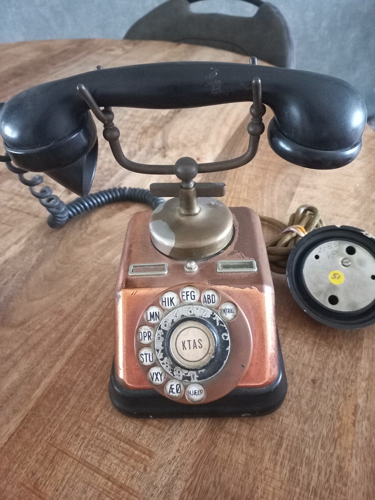Prachtige Antieke Koperen Telefoon KTAS D30 (1951) – Vintage, Ophalen of Verzenden, 1 handset