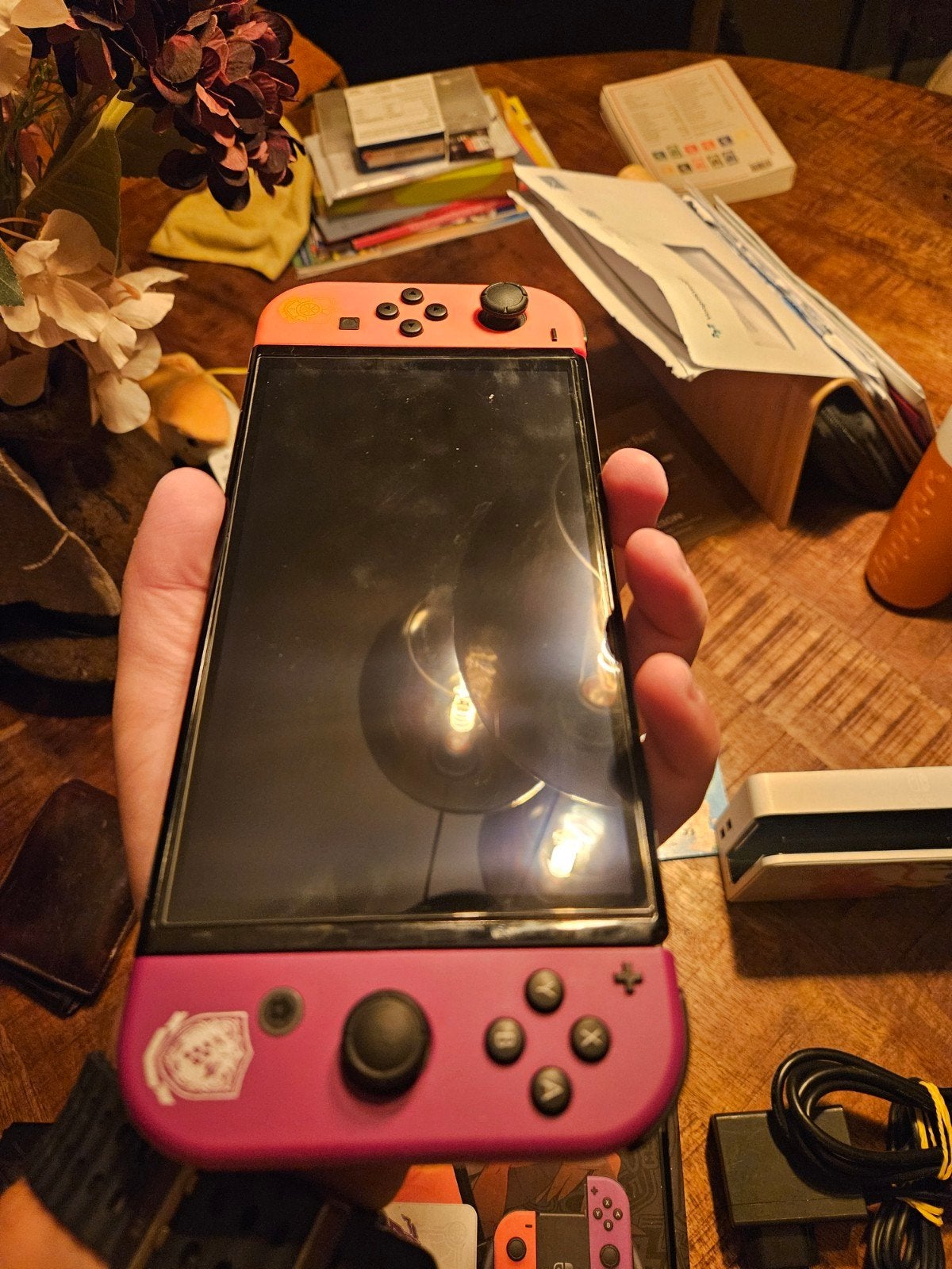 Foto 4 van Nintendo switch oled pokemon scarlet en violet editie