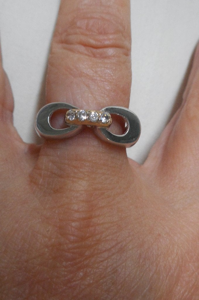 Zilveren bicolor modernist ring maat 18.75 nr.769, Sieraden, Tassen en Uiterlijk, Ringen, 18 tot 19, Verzenden, Zo goed als nieuw