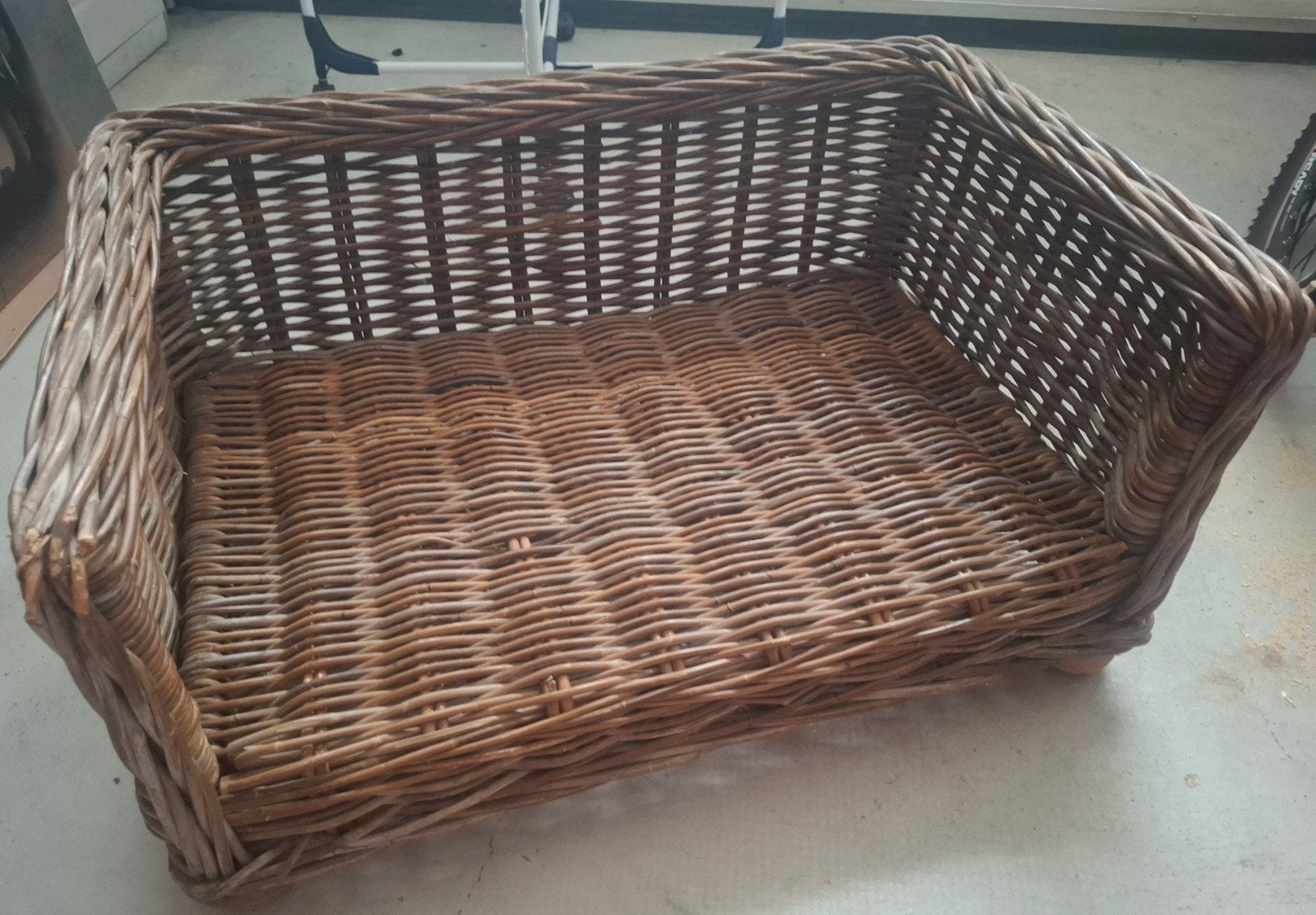 Hondenmand van riet, 70 x 45 x 34 cm., Dieren en Toebehoren, Hondenmanden, Ophalen of Verzenden, Gebruikt, Riet