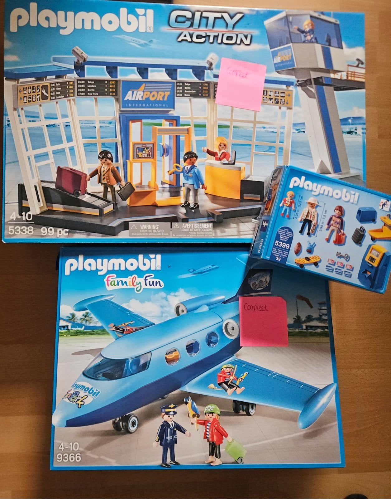playmobil vliegveld en vliegtuig set, Ophalen, Zo goed als nieuw, City action, Complete set