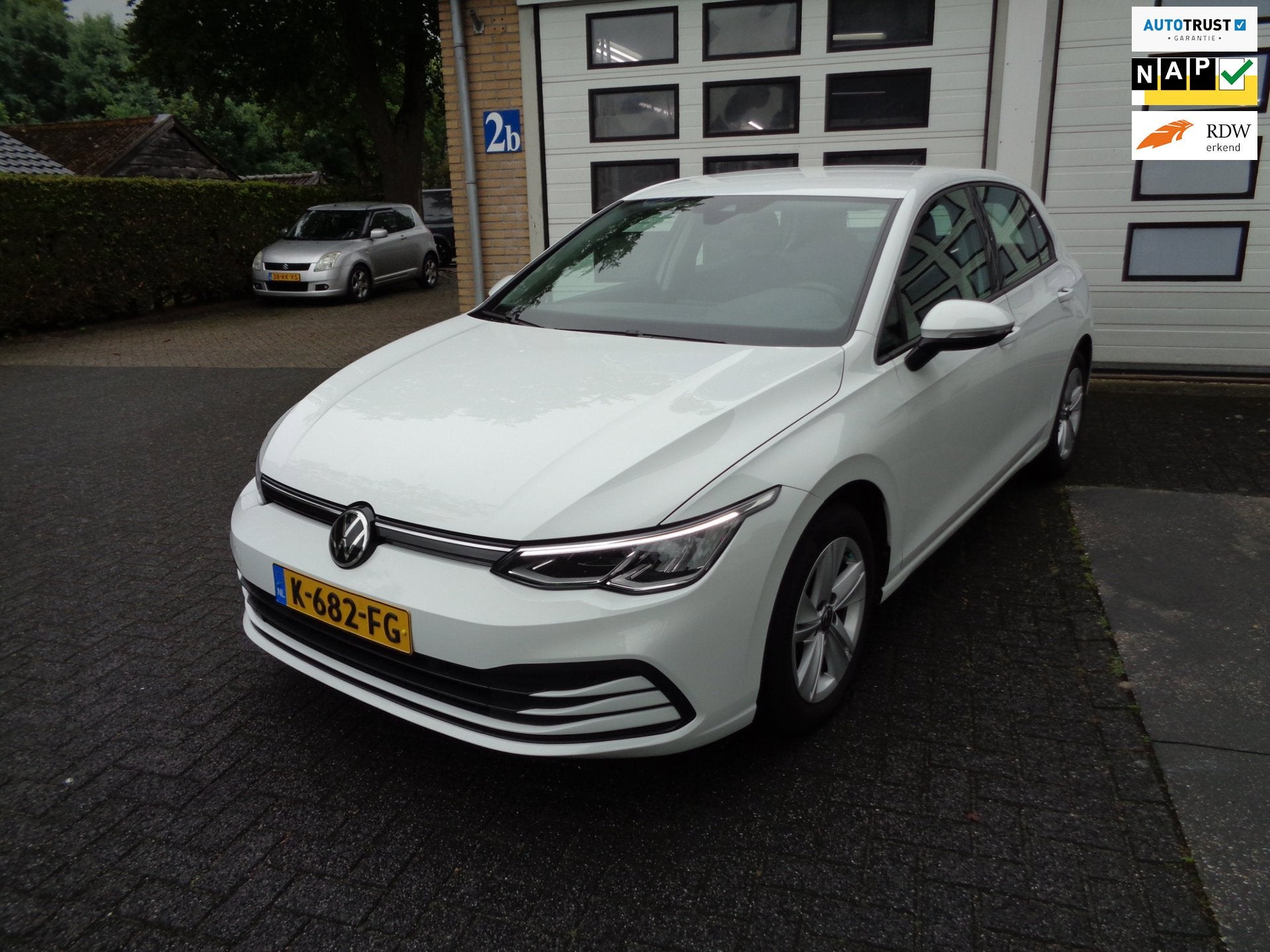 Volkswagen Golf 1.0 TSI Life, Auto's, Voorwielaandrijving, Dealer onderhouden, Gebruikt, Euro 6