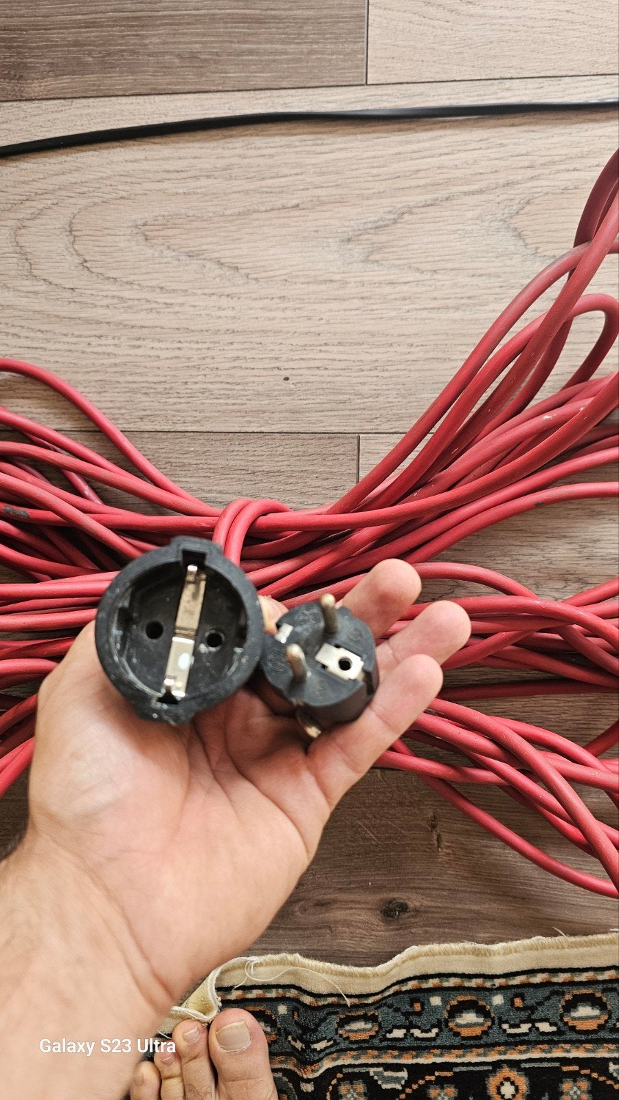 Rood verlengsnoer met stekker en contrastekker 24 meter, Ophalen of Verzenden, Gebruikt, Kabel of Snoer
