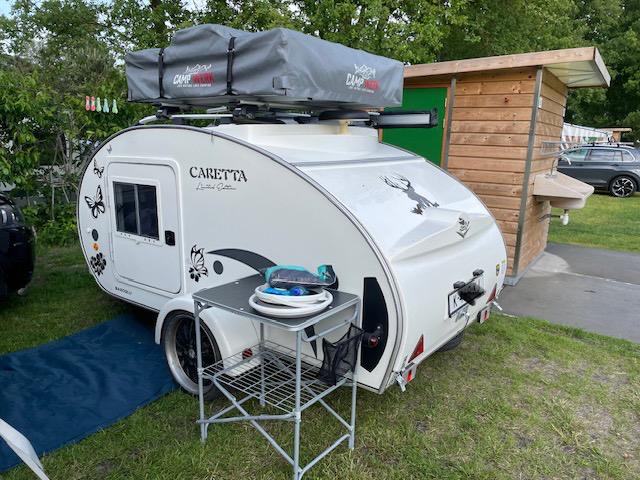 Unieke Caretta 1500, Caravans en Kamperen, Frans bed, Luifel, Adria, Overige