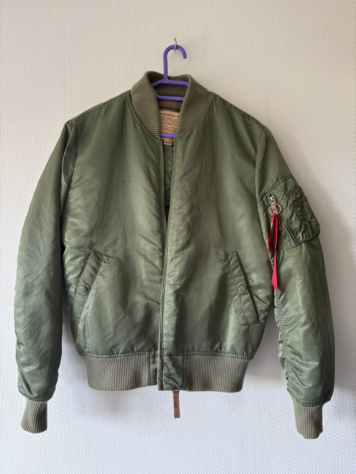Alpha industries bomber nieuwstaat MEDIUM, Kleding | Heren, Jassen | Winter, Ophalen of Verzenden, Zo goed als nieuw, Maat 48/50 (M)