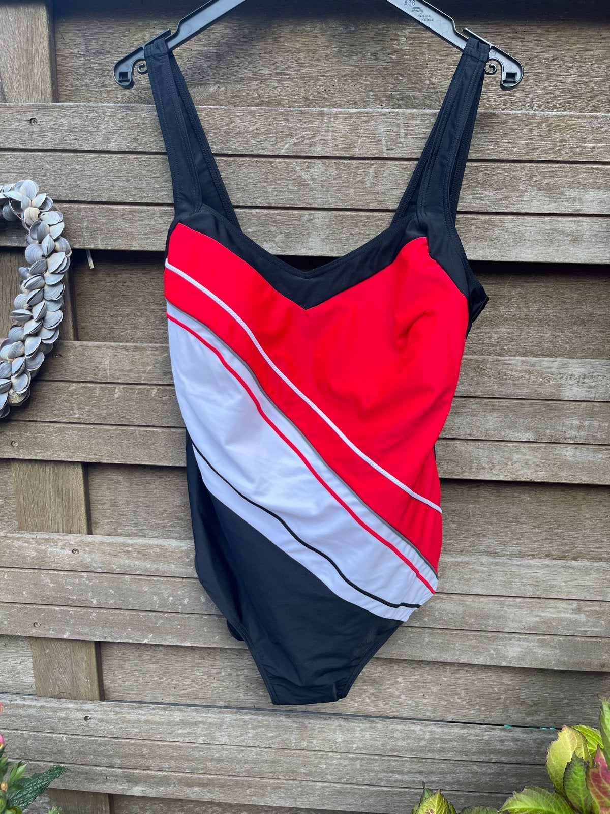 Livera Badpak Maat 46 Zwart Rood Wit Gestreept, Ophalen of Verzenden, Gedragen, Zwart, Badpak