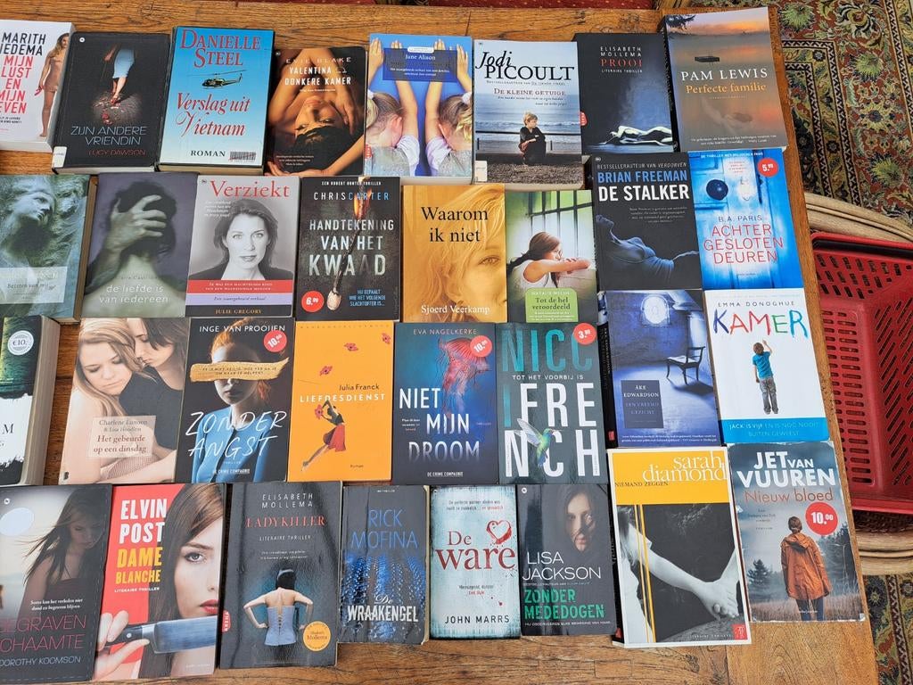Leesboeken vnl crime; 3 voor €5,-, Ophalen of Verzenden, Gelezen