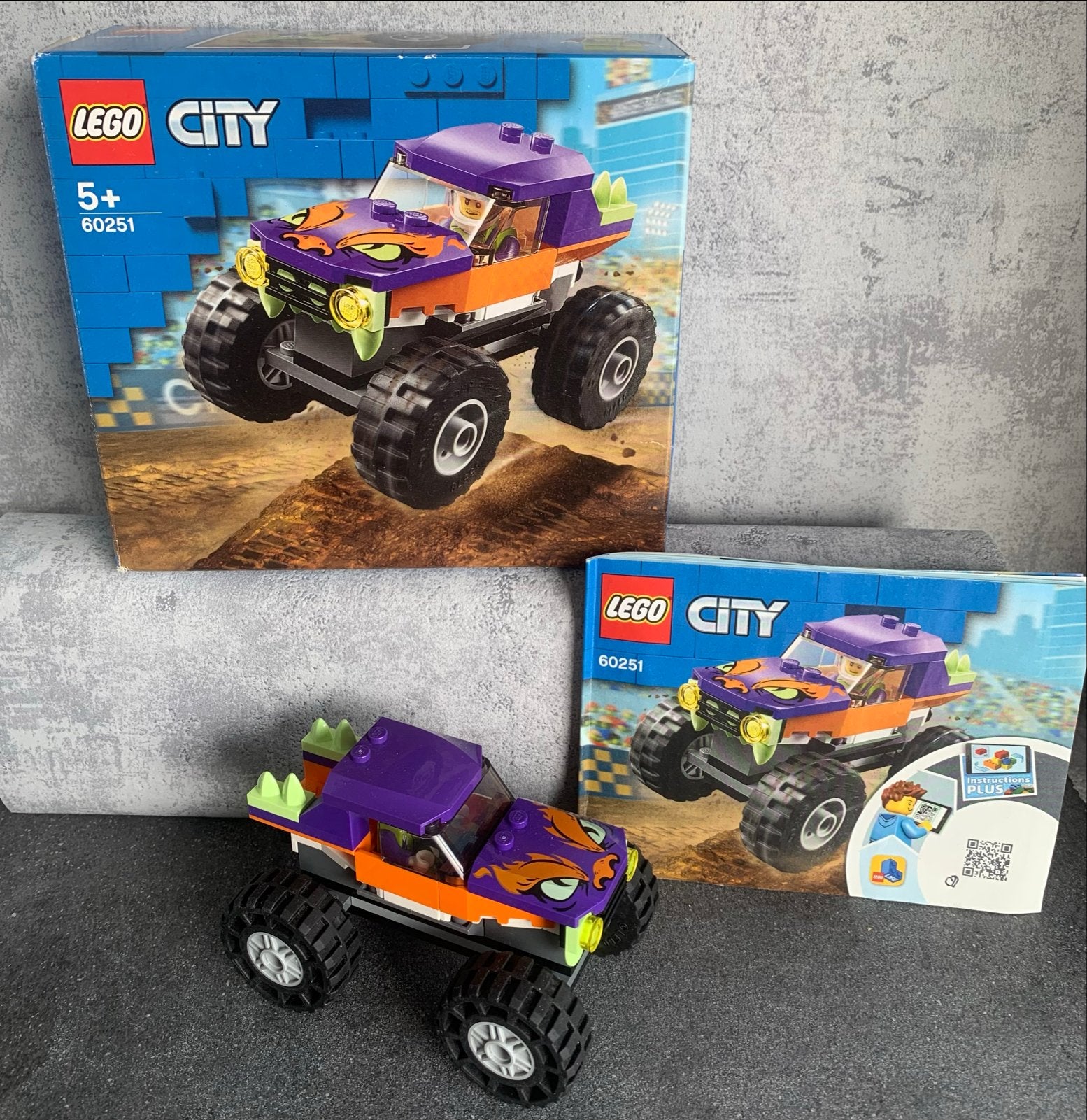 LEGO City Monstertruck 60251 - Compleet met doos, City, Lego, Ophalen of Verzenden, Zo goed als nieuw