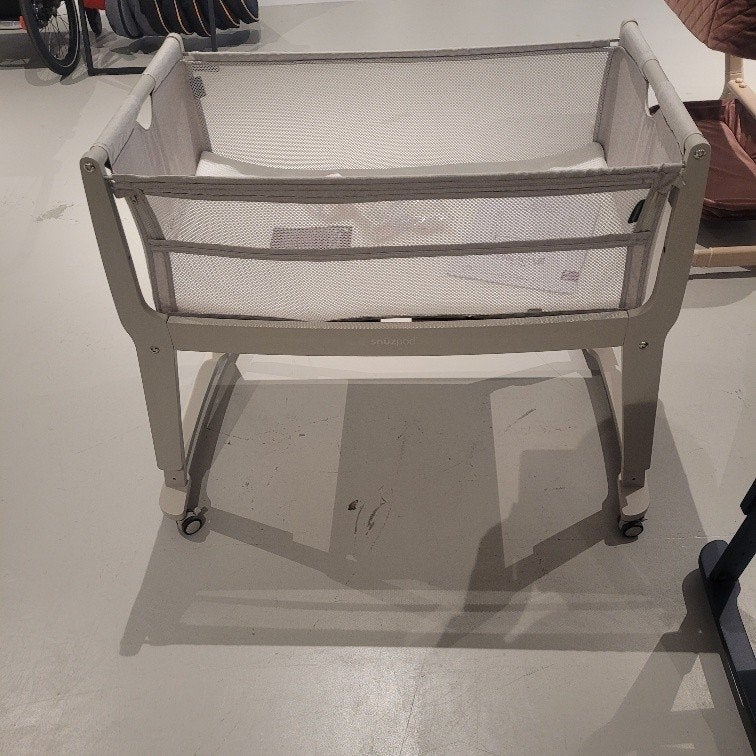 SnuzPod Studio Co-sleeper - Oslo Grey, Ophalen, Zo goed als nieuw, Wieg