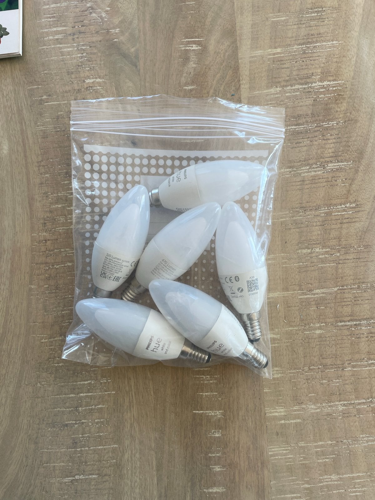 Philips Hue E14 LED kaarslampen (6 stuks), Ophalen, Wit, Kunststof, E14 (klein)