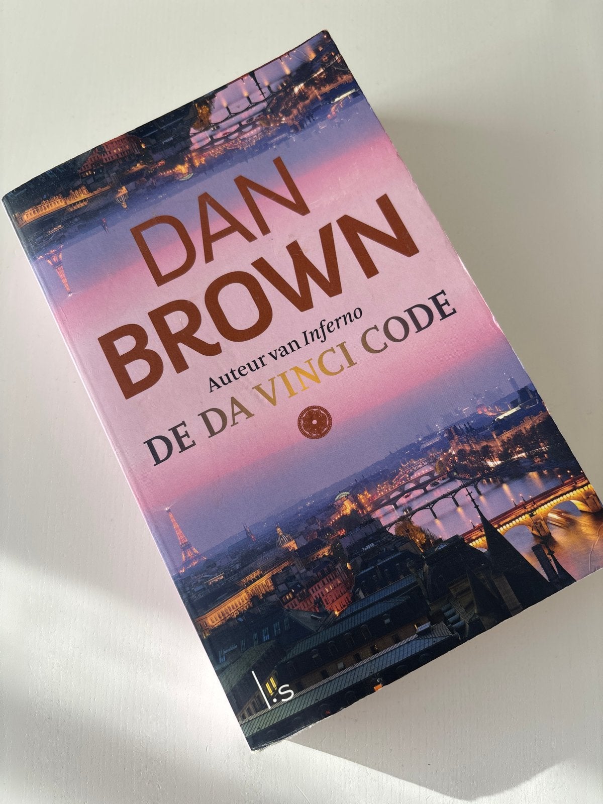 De Da Vinci Code - Dan Brown (Gelezen), Boeken, Detectives, Gelezen, Verzenden