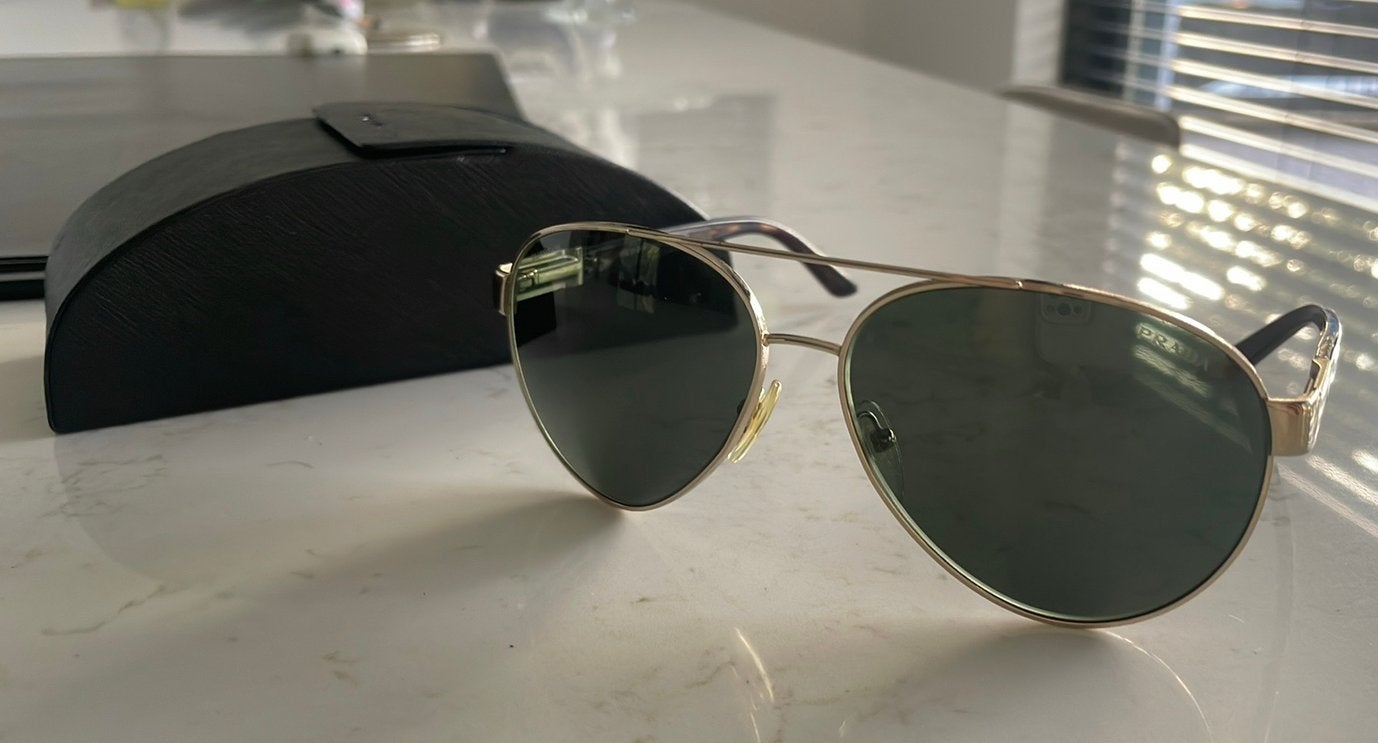 Prada pilotenbril, Sieraden, Tassen en Uiterlijk, Overige merken, Bruin, Ophalen of Verzenden, Zo goed als nieuw