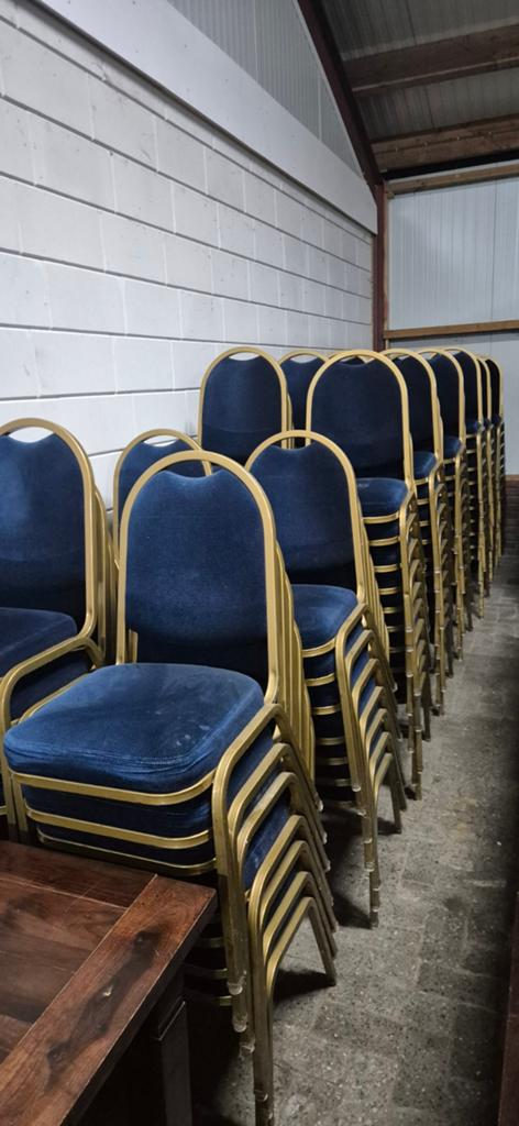 Stapelstoelen stackchairs partij 148 stuks, Huis en Inrichting, Stoelen, Ophalen, Gebruikt, Blauw, Geen