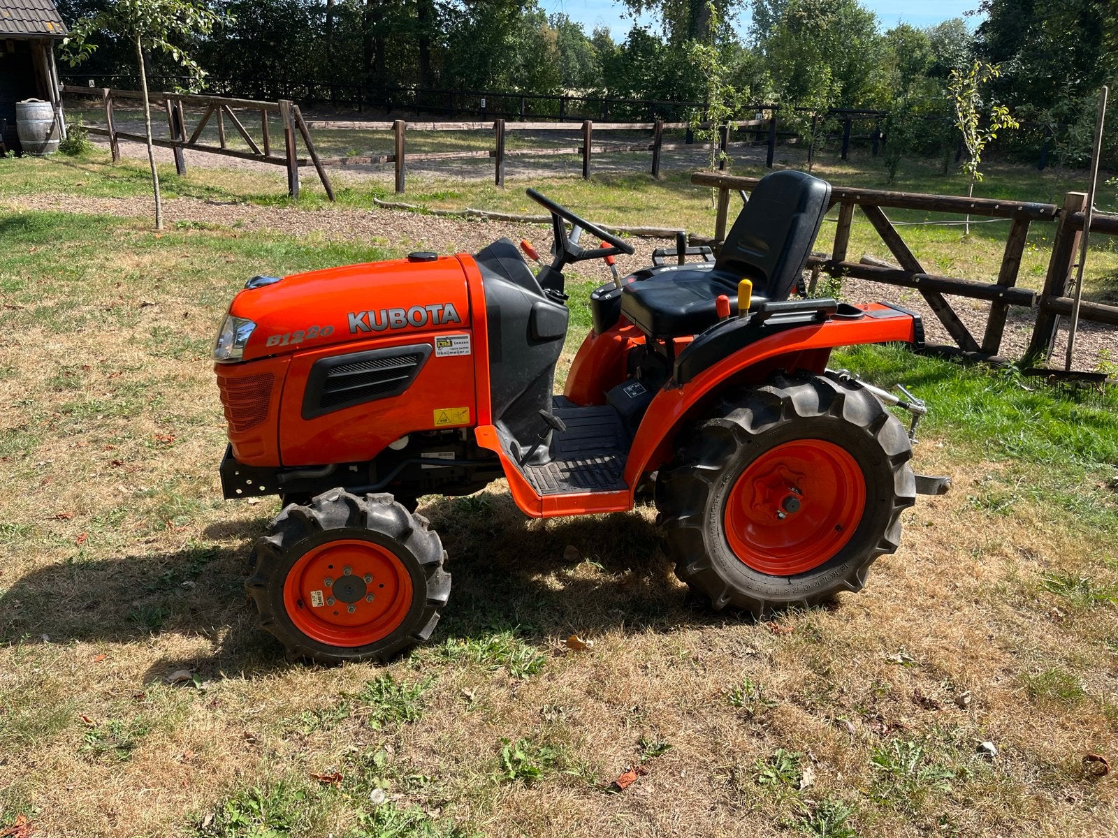 Kubota B1220 4x4 Trekker - Goed onderhouden, lage draaiuren, Ophalen, Gebruikt, Tot 80 Pk, Tot 2500