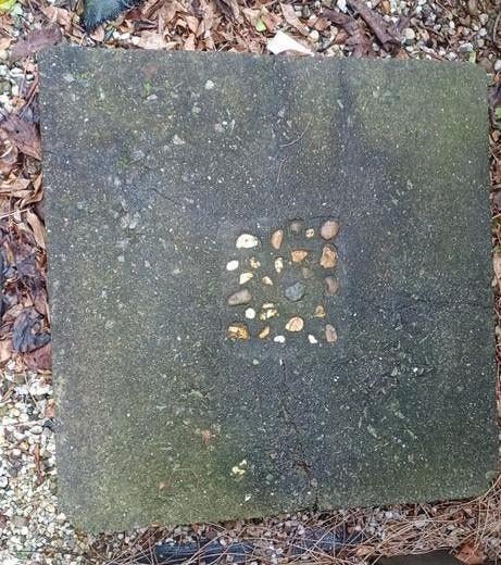 Tegels 70 x 70 x 7.5 cm 5 stuks  GRATIS, Ophalen, Gebruikt, Beton, Terrastegels
