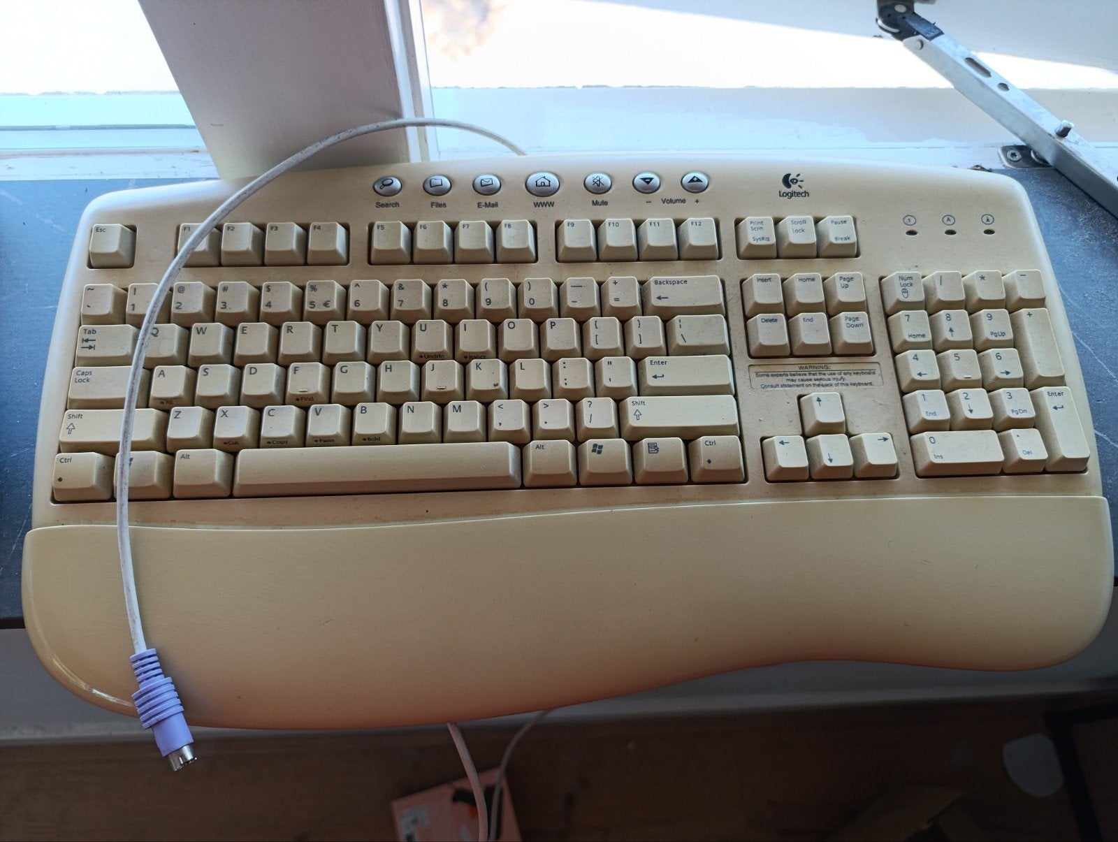 Vintage Logitech toetsenbord - Gratis af te halen, Ophalen, Gebruikt, Logitech, Qwerty