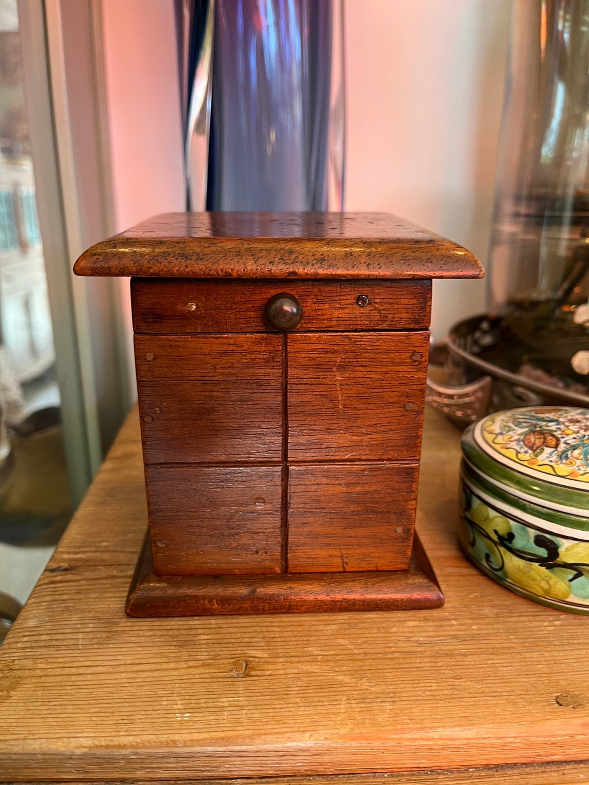 Antieke houten spaarpot, Gebruikt, ., Ophalen of Verzenden, Overige thema's