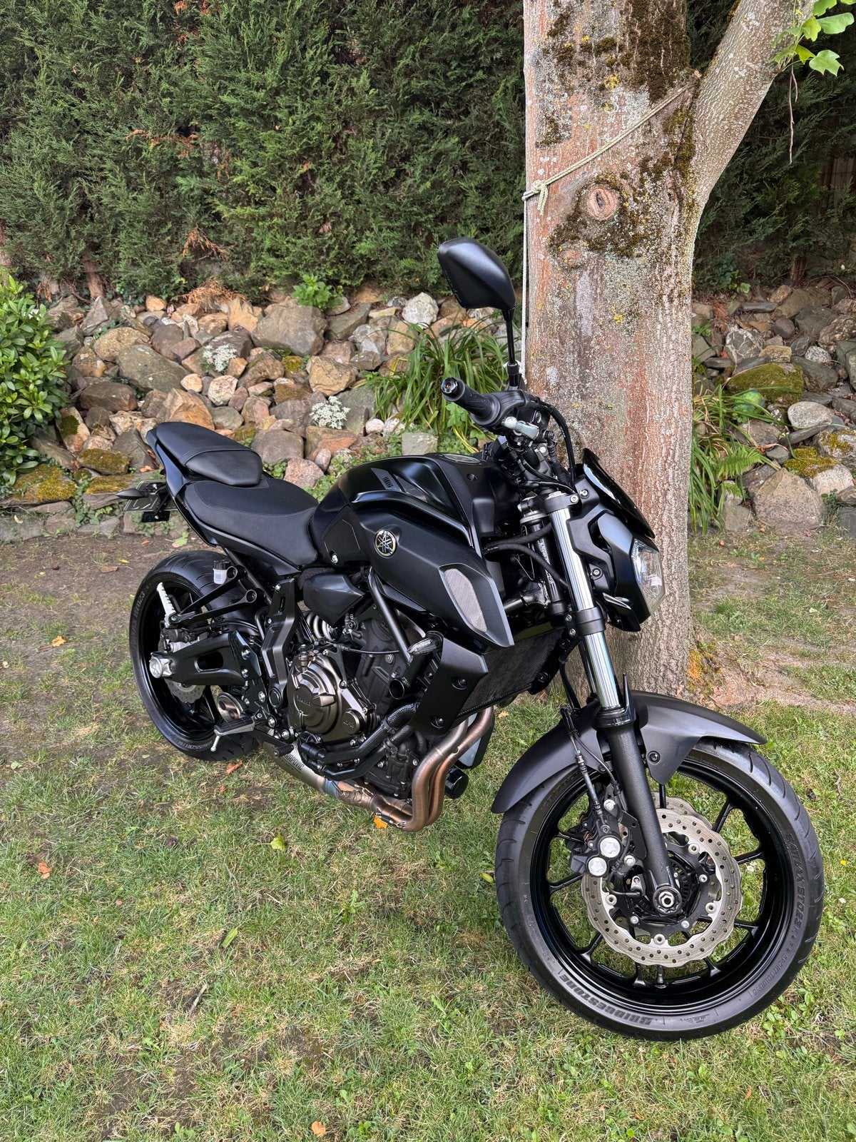 Yamaha MT-07 Tech Black Naked Bike weinig KM!, 2 cilinders, Sportuitlaat, Motorrijbewijs A, Gebruikt