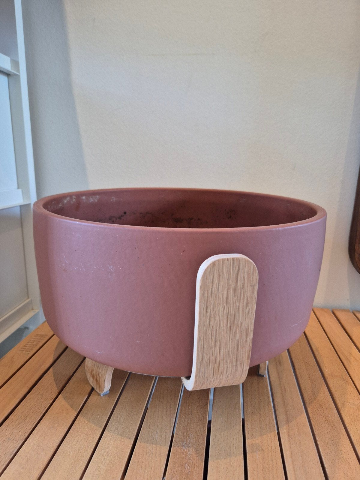 Bolia bloempot met houten standaard, Ophalen, Gebruikt, Rond, Binnen