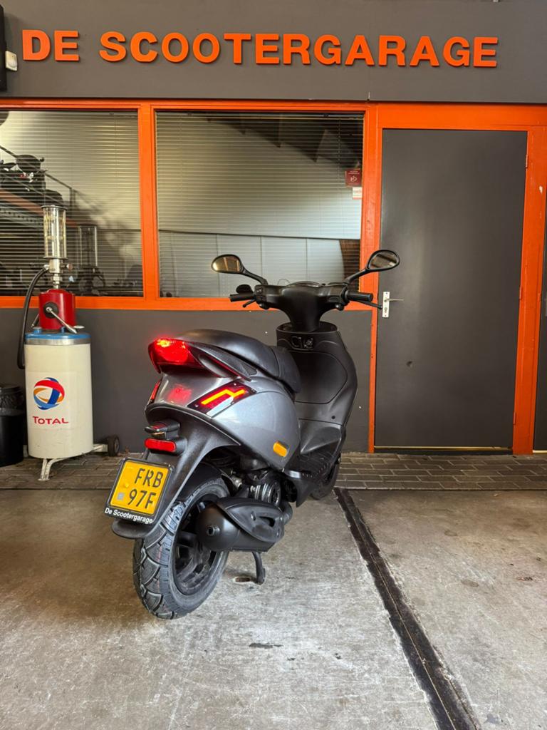 Piaggio Zip 45km Brom 2023, Piaggio, Piaggio, Maximaal 45 km/u, Zip