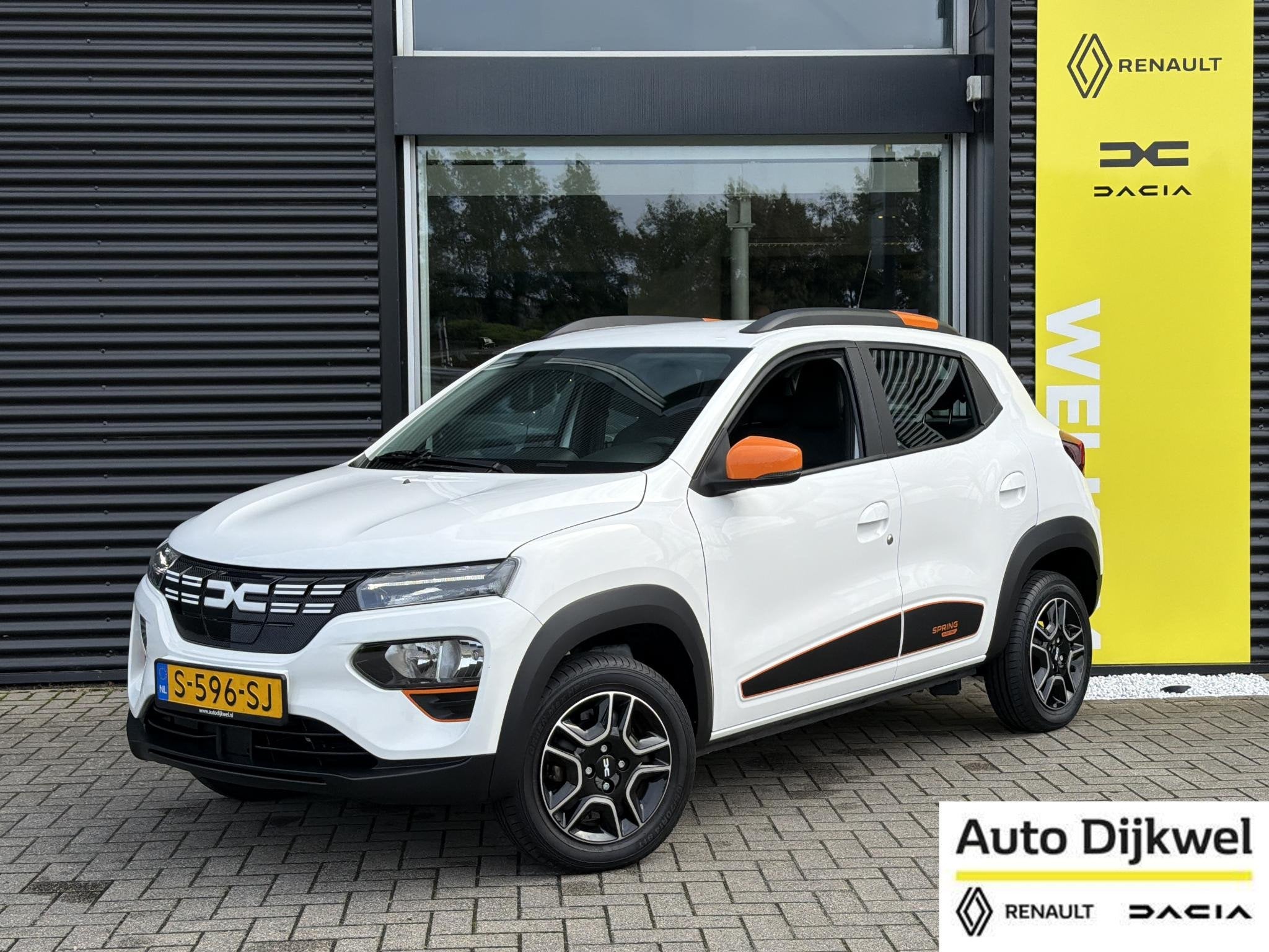 Dacia Spring Expression 27 kWh Lederen interieur, Camera, CC, Auto's, Gebruikt, Wit, Parkeersensor, Onderhoudsboekje