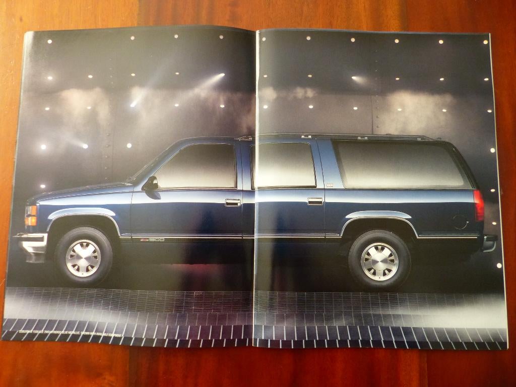 GMC Suburban en Yukon 1994 brochure USA, Verzenden, Zo goed als nieuw, Overige merken