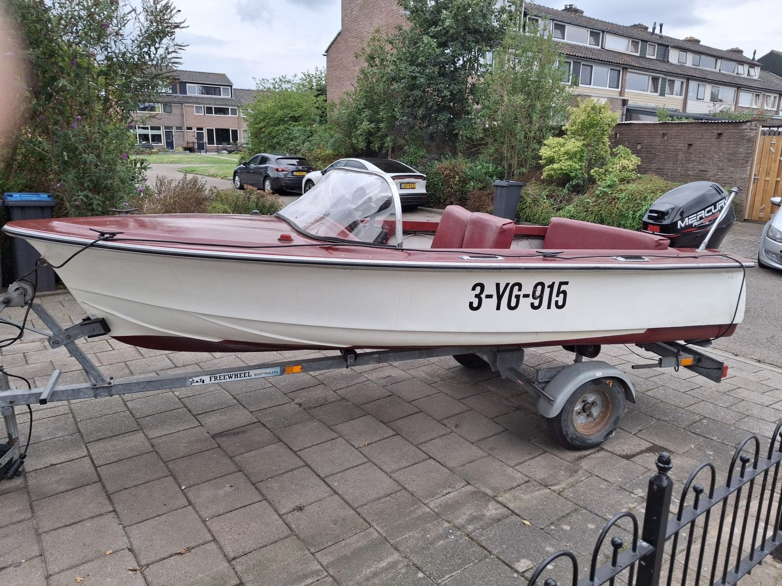 Te koop motorboot Polymore, Watersport en Boten, Vis- en Consoleboten, Ophalen, Zo goed als nieuw, Buitenboordmotor