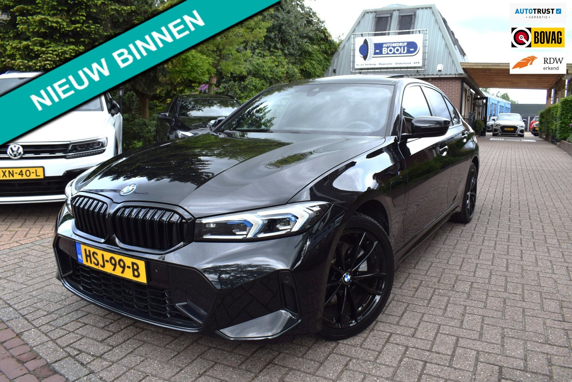 BMW 3-serie 330e M-PAKKET/OPEN DAK /HEAD-UP/CAMERA/CARPLAY/S, 1998 cc, Achterwielaandrijving, Gebruikt, 4 cilinders