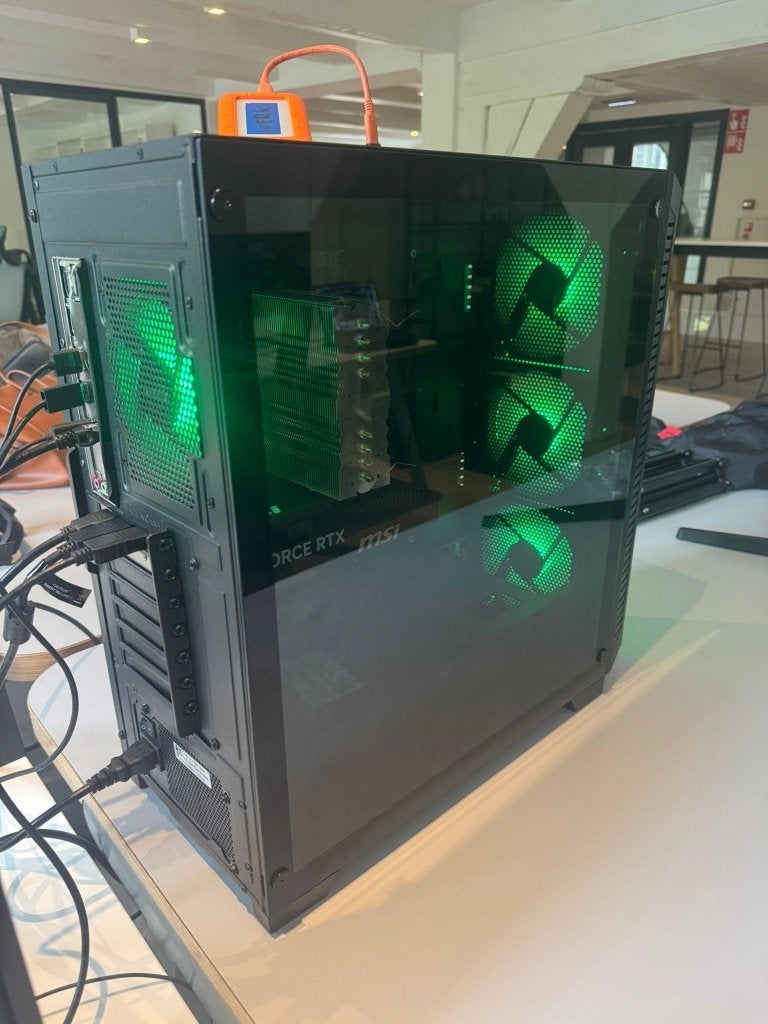 Foto 4 van Gaming PC i7-14700F — RTX 5070 12GB — 32GB — Captiva 1TB SSD