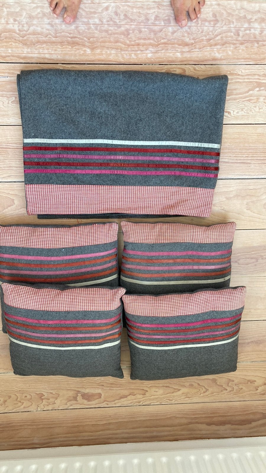 Set van 4 wollen sierkussens met deken, Overige merken, Gebruikt, Met print, Vierkant