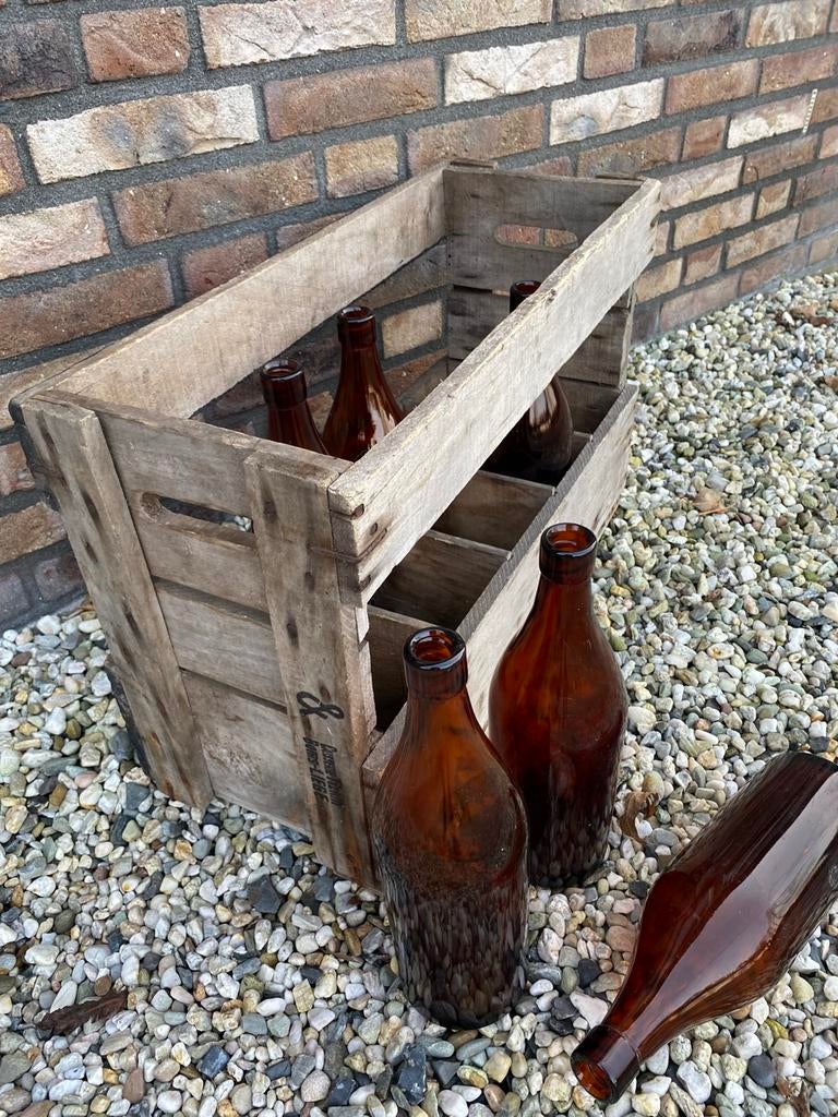 Brocante oude houten krat, incl 6 flessen, Antiek en Kunst, Curiosa en Brocante, Ophalen