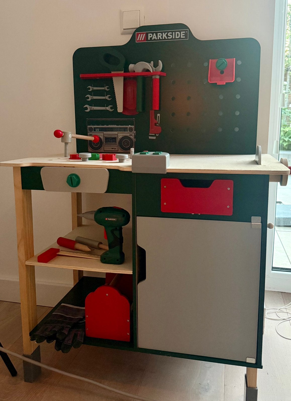 Parkside speelgoed werkbank met accessoires, Ophalen, Zo goed als nieuw