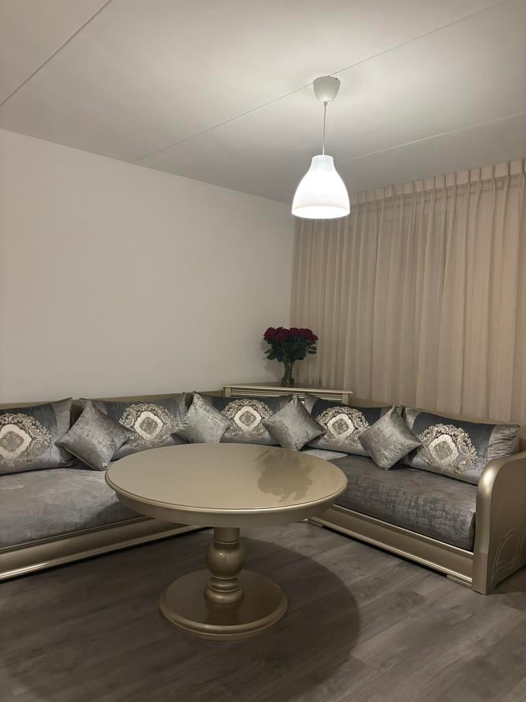 Gloednieuwe Marokkaanse Sedari Inclusief Tafel, Huis en Inrichting, Banken | Complete zithoeken, Ophalen, Zo goed als nieuw