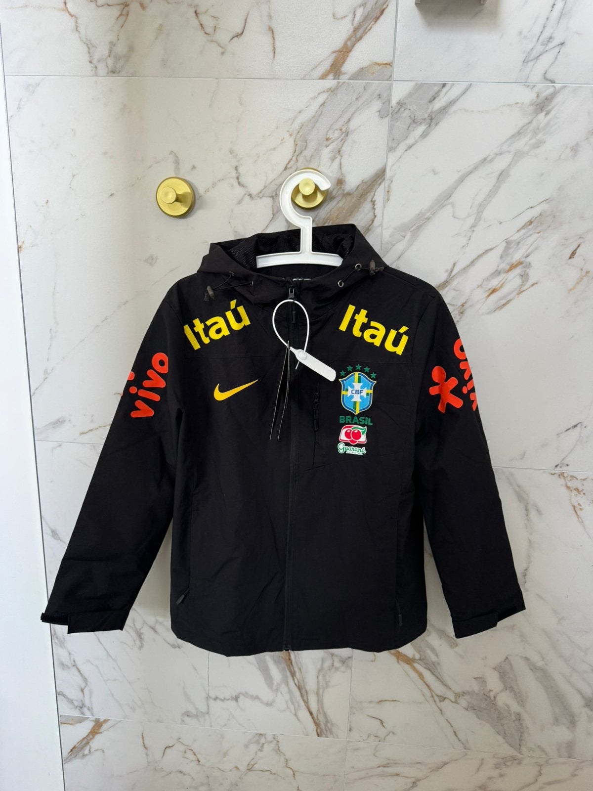 Nike Brazil Windbreaker, Ophalen of Verzenden, Nieuw, Maat 48/50 (M), Zwart
