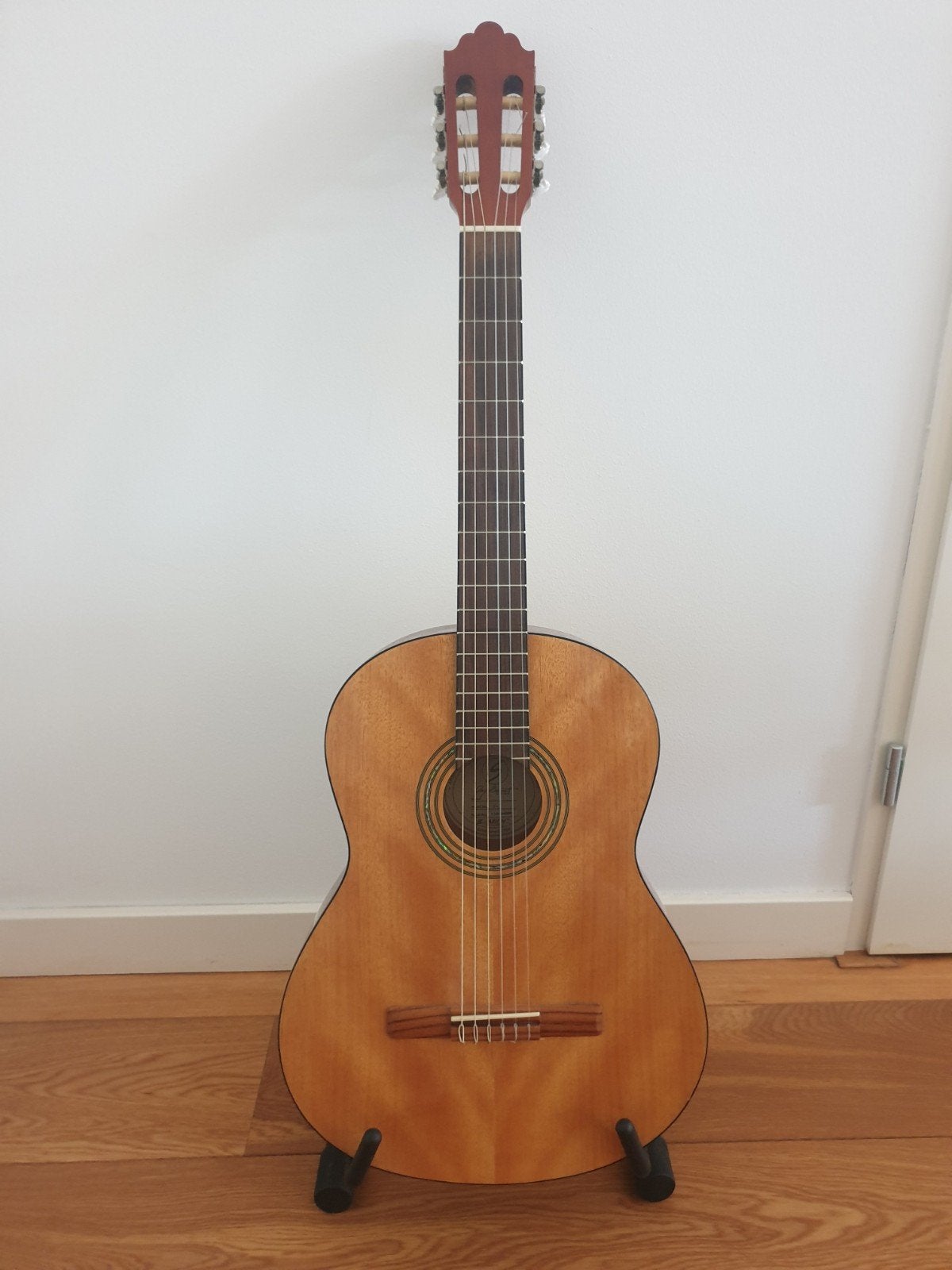 Samick Greg Bennett C1 akoestische gitaar + accessoires, Muziek en Instrumenten, Ophalen, Gebruikt, Klassieke of Spaanse gitaar