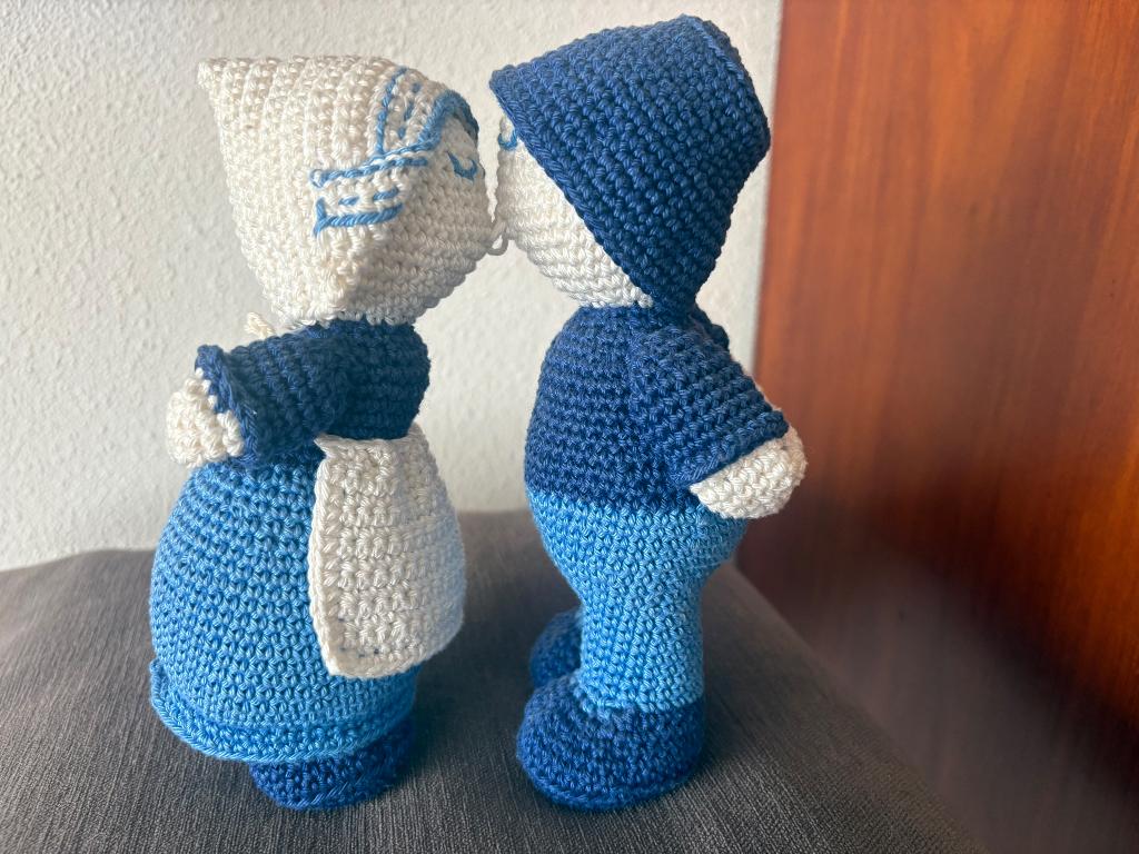 Gehaakte Delfts blauwe kleur Boer en Boerinnetje, Hobby en Vrije tijd, Schilderen, Ophalen of Verzenden, Zo goed als nieuw, Overige typen