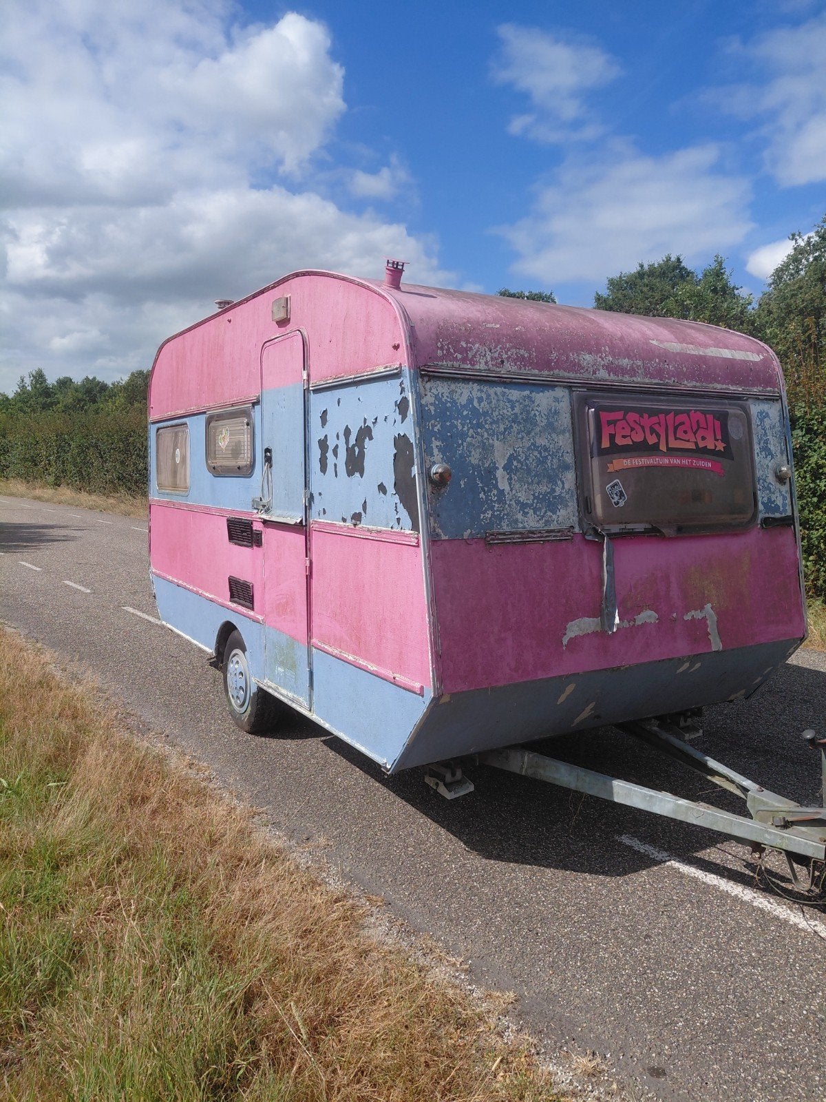 Diversen Low-Budget caravans aangeboden, Caravans en Kamperen, Caravans, Bedrijf, tot en met 4, 500 - 750 kg, Standaardzit, Overige merken