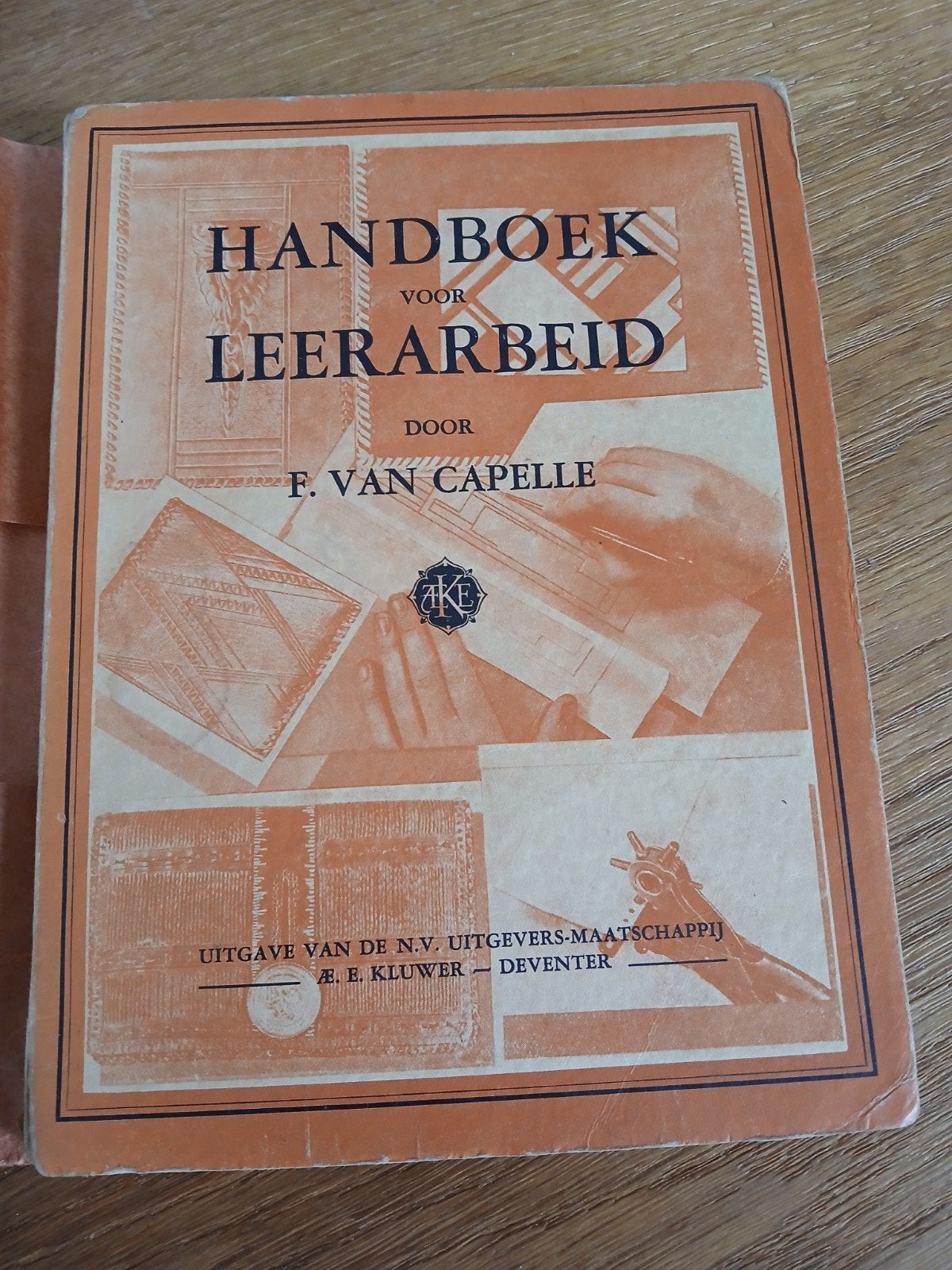Handboek voor Leerarbeid - F. van Capelle (1933), Gelezen, Ophalen of Verzenden, F. van Capelle, Overige onderwerpen