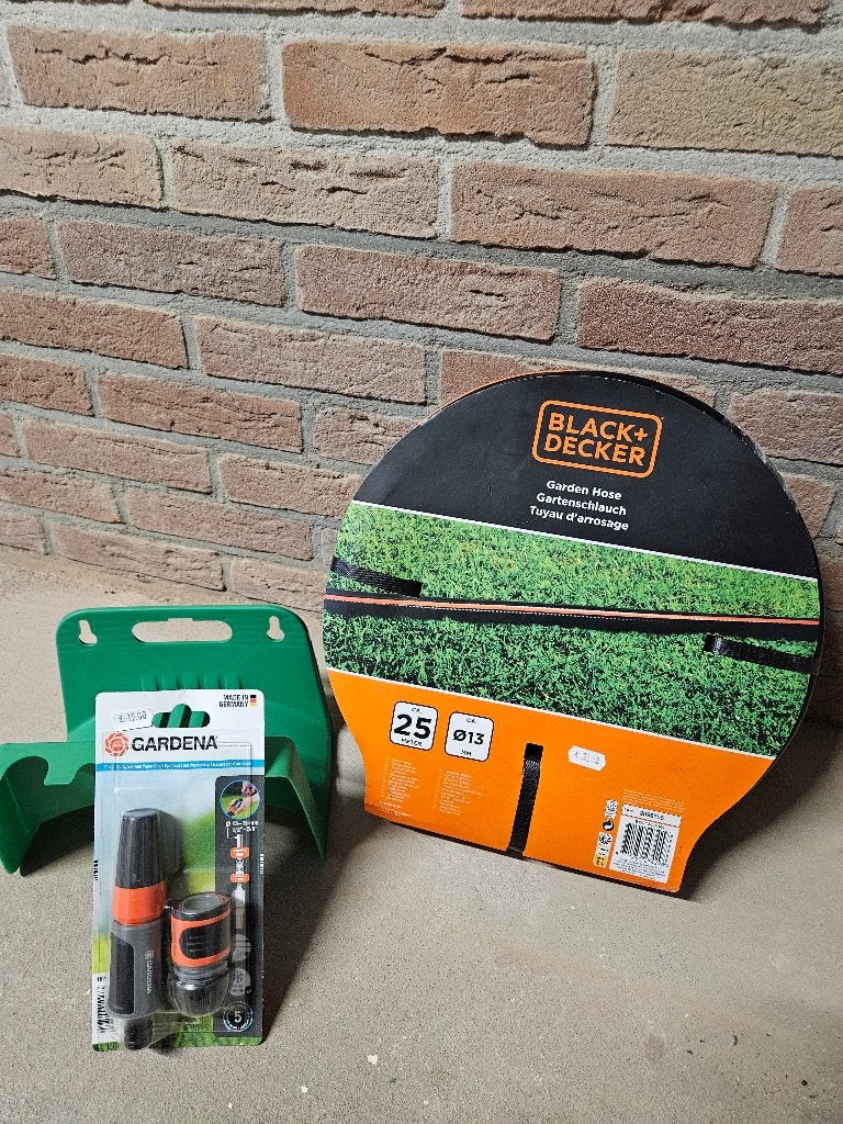 Tuinslang 12 mm. 25 meter   + Gardena spuitset en wandhouder, Tuin en Terras, Tuinslangen, Ophalen of Verzenden, Nieuw, Tuinslang