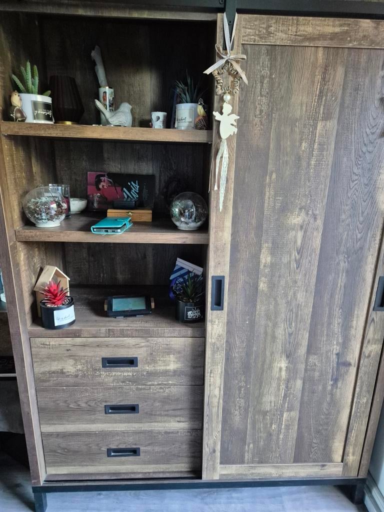 Industriële kast met 3 lades, open vakken en schuifdeur, Huis en Inrichting, Kasten | Boekenkasten, Gebruikt, 25 tot 50 cm, Ophalen