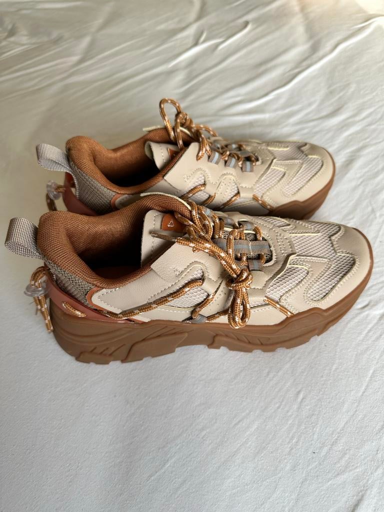 Sofie Schnoor sneakers - Nieuw, Beige, Nieuw, Ophalen of Verzenden, Sneakers of Gympen