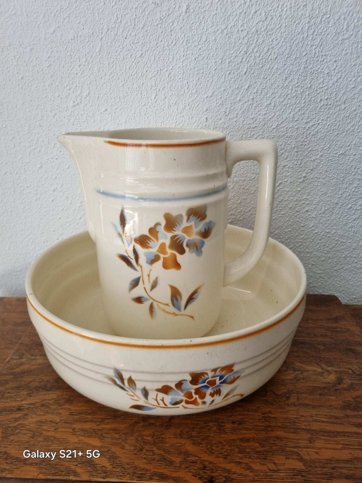 Vintage Wasstel met Bloemenpatroon - Crèmekleurig Keramiek, Antiek en Kunst, Ophalen