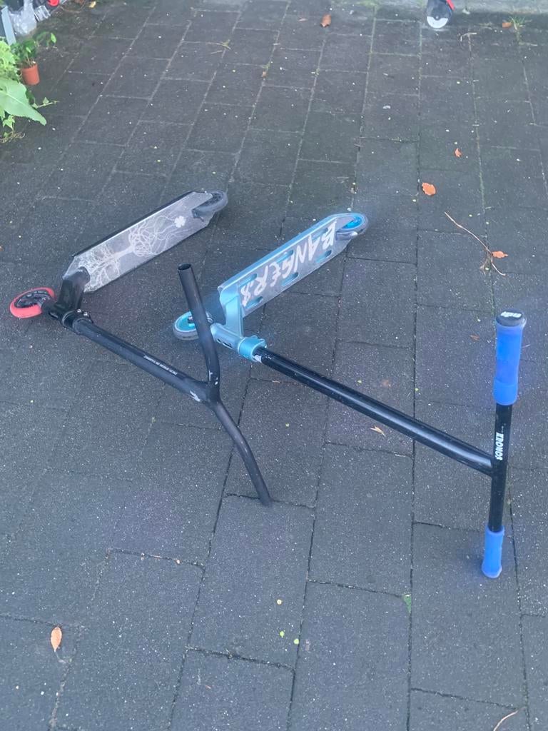 2 Custom stuntsteppen, Ophalen, Zo goed als nieuw, Gewone step
