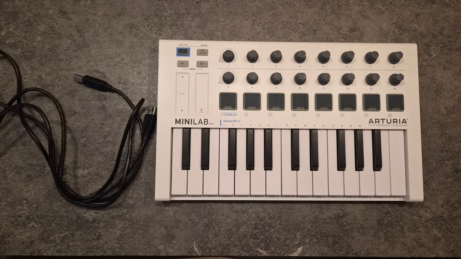 arturia mini lab mk2, Muziek en Instrumenten, Ophalen of Verzenden, Zo goed als nieuw