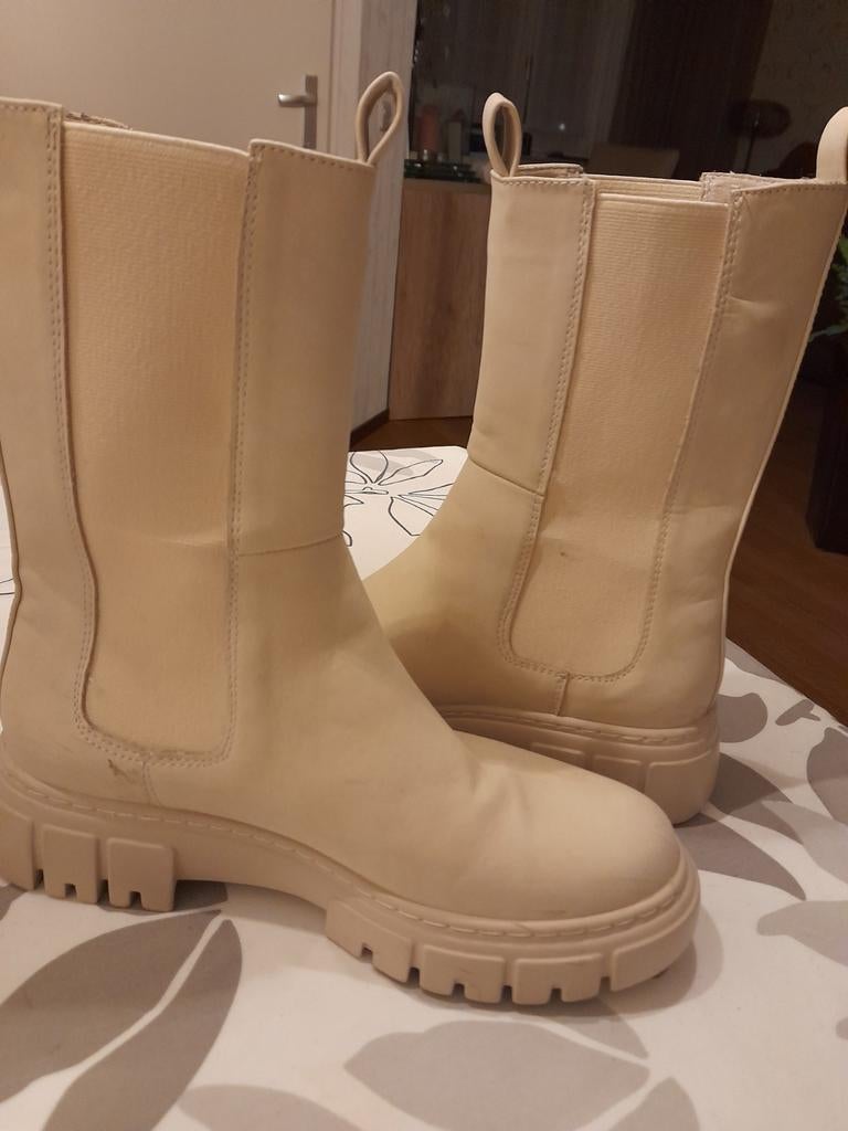 lichte kleur laarzen., Ophalen, Hoge laarzen, Overige kleuren, Onbekend