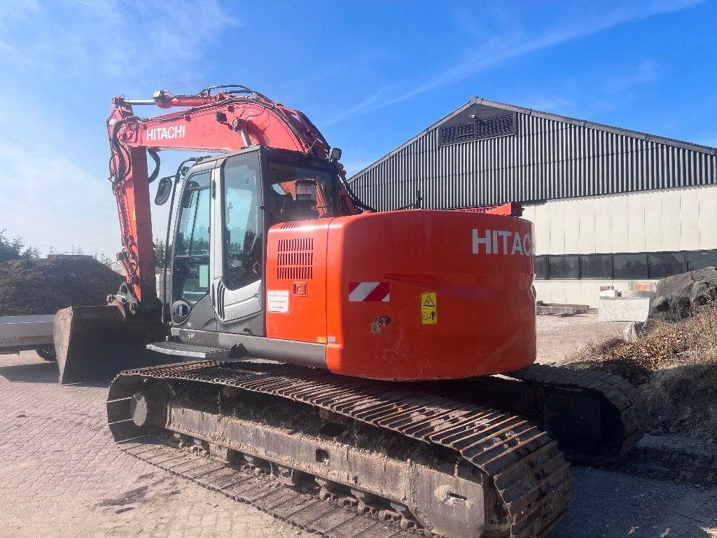Hitachi ZX 225 US LC-3 (bj 2010), Graafmachine